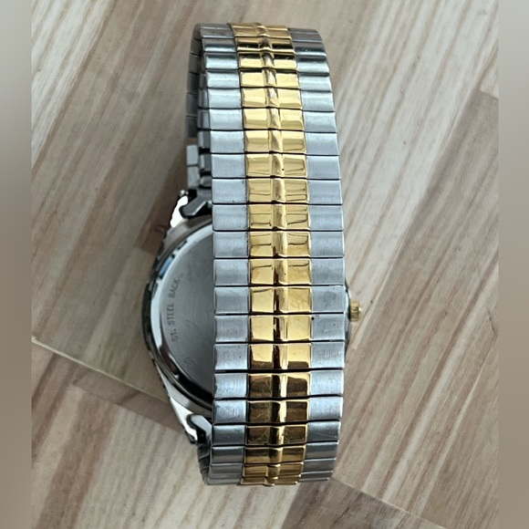 Caravelle by Bulova Men’s Watch Two Tone Stretch Bracelet White Dial Date Window - Picture 9 of 10